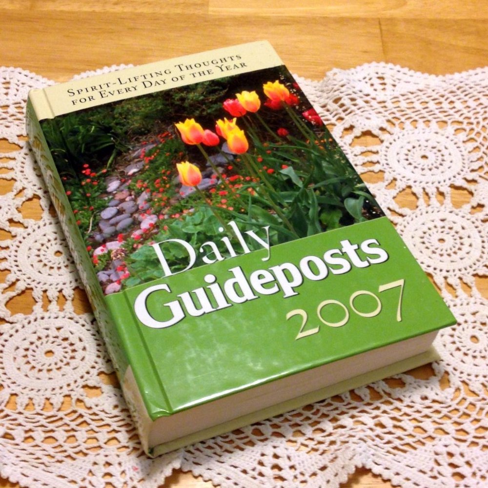 Christian, Guideposts 2007 edition of inspiring bible-based stories.